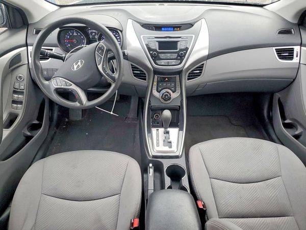 2013 HYUNDAI ELANTRA