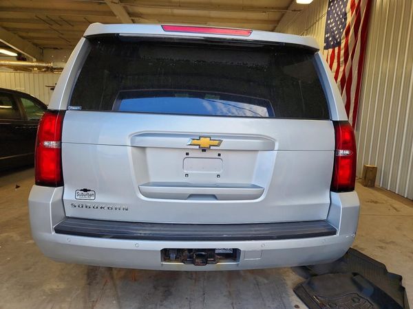 2016 CHEVROLET SUBURBAN LT