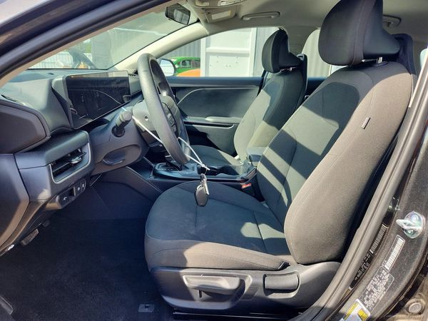 2026 KIA K4 LX, LXS