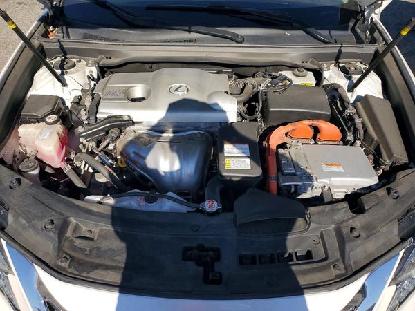 2017 LEXUS ES 300h