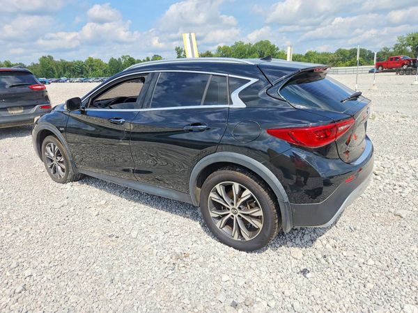 2017 INFINITI QX30