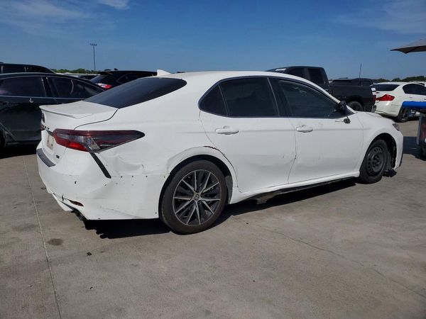 2022 TOYOTA CAMRY