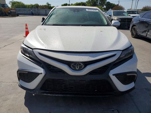 2022 TOYOTA CAMRY