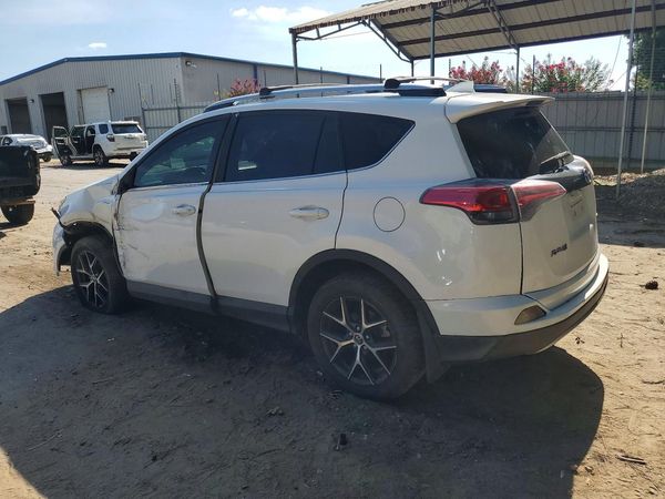 2017 TOYOTA RAV4 SE