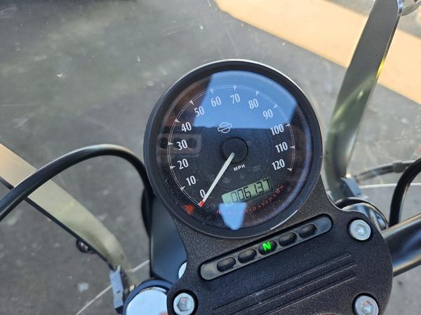 2020 HARLEY-DAVIDSON XL883
