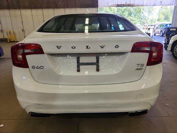 2015 VOLVO S60 Premier (non R design) — DIRR