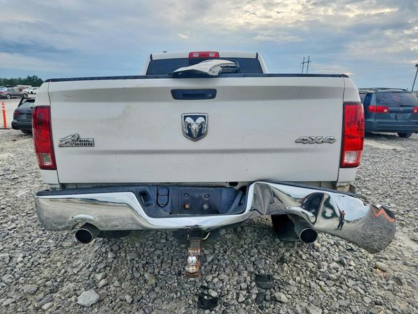 2014 RAM 1500 SLT