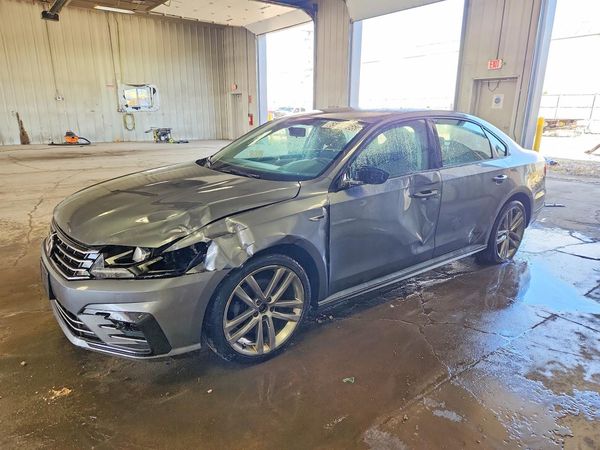 2018 VOLKSWAGEN PASSAT — DSFA — Front 3/4