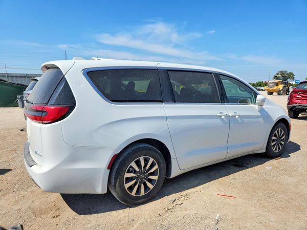 2022 CHRYSLER PACIFICA