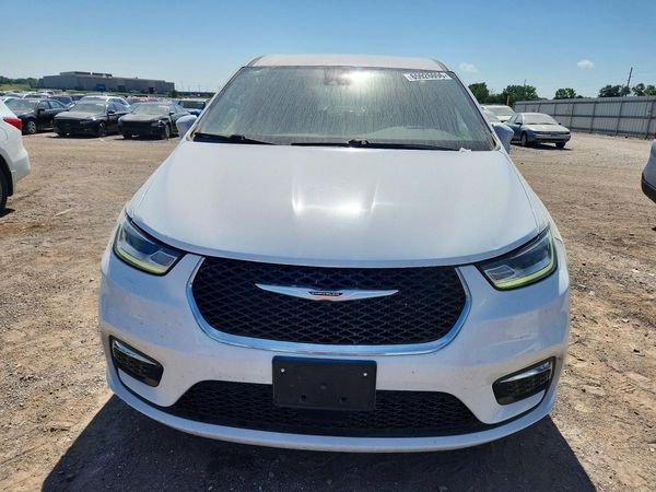 2022 CHRYSLER PACIFICA
