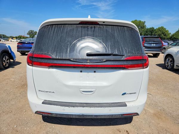 2022 CHRYSLER PACIFICA