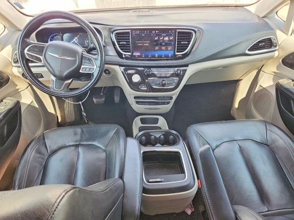 2022 CHRYSLER PACIFICA