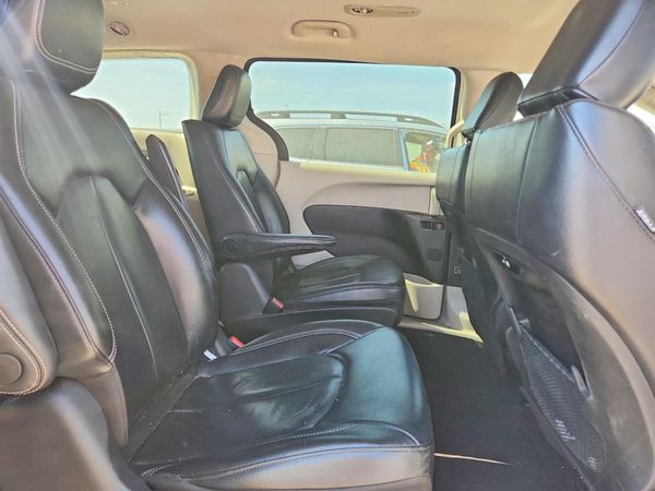 2022 CHRYSLER PACIFICA