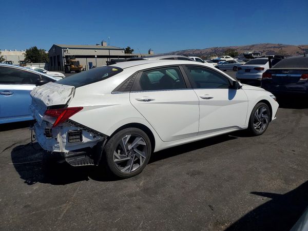 2025 HYUNDAI ELANTRA Limited