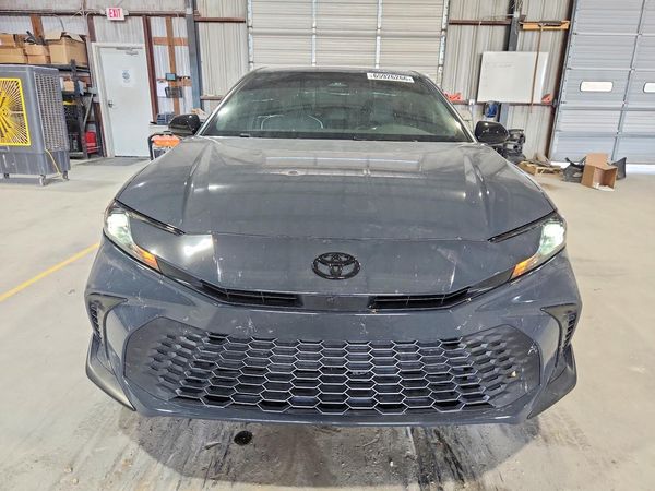 2026 TOYOTA CAMRY