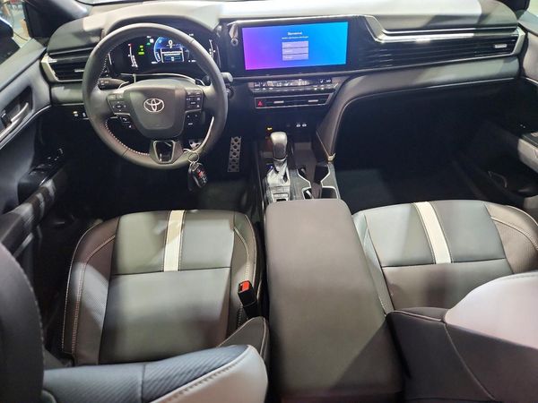 2026 TOYOTA CAMRY