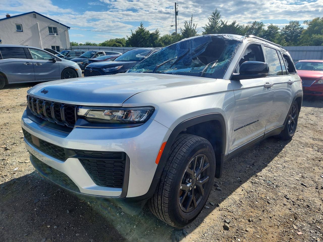 2026 JEEP CHEROKEE Base, Laredo — Front 3/4