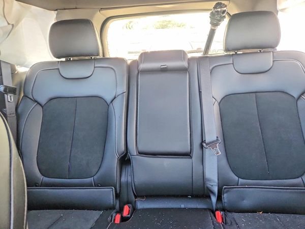 2026 JEEP CHEROKEE Base, Laredo — SUVN