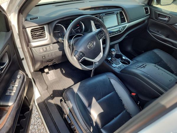 2019 TOYOTA HIGHLANDER SE/XLE — CKPT