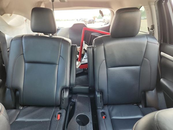 2019 TOYOTA HIGHLANDER SE/XLE — SUVN