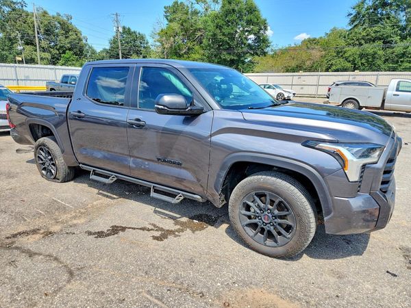 2024 TOYOTA TUNDRA