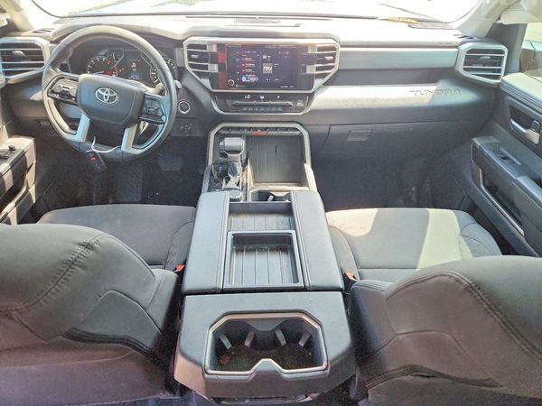2024 TOYOTA TUNDRA