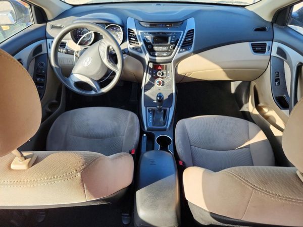 2016 HYUNDAI ELANTRA