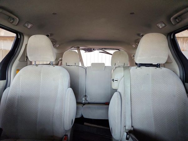2014 TOYOTA SIENNA
