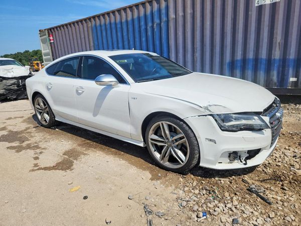 2013 AUDI S7 w/ Innovation Pkg