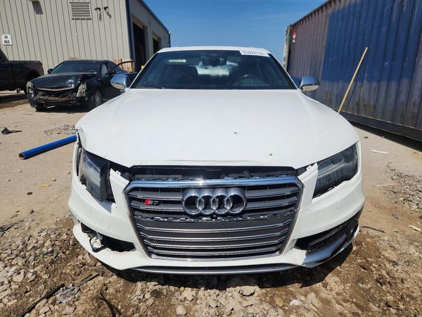 2013 AUDI S7 w/ Innovation Pkg