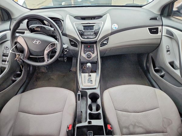 2013 HYUNDAI ELANTRA