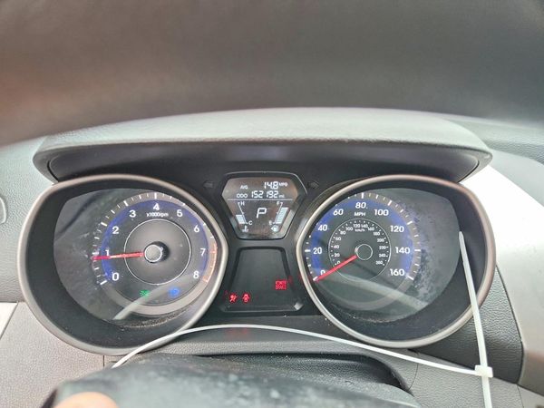 2013 HYUNDAI ELANTRA