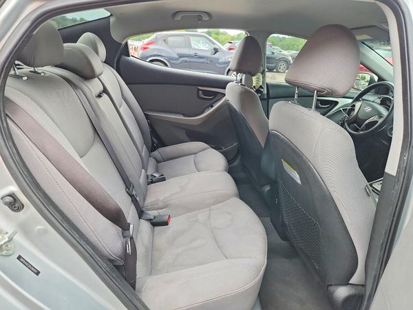2013 HYUNDAI ELANTRA