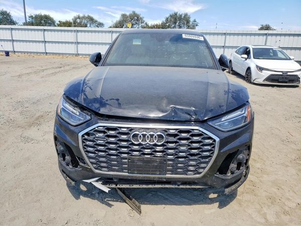 2022 AUDI Q5 S Line quattro Premium