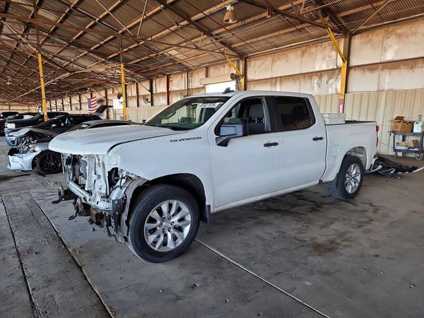 2021 CHEVROLET SILVERADO Custom — Front 3/4