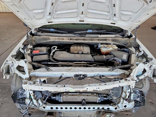 2021 CHEVROLET SILVERADO Custom — Engine bay