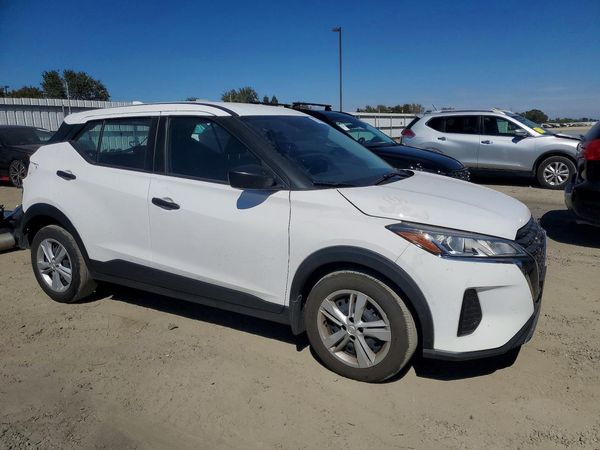 2024 NISSAN KICKS S
