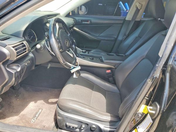 2016 LEXUS IS 200t