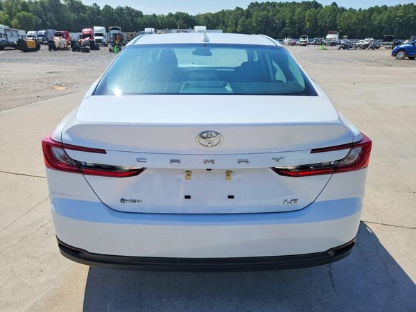 2025 TOYOTA CAMRY