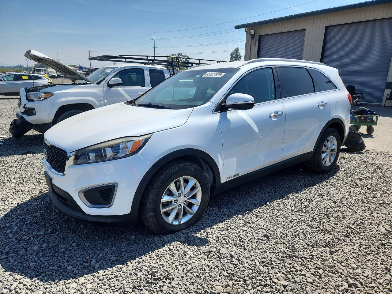 2017 KIA SORENTO L, LX