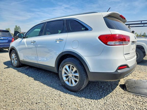 2017 KIA SORENTO L, LX