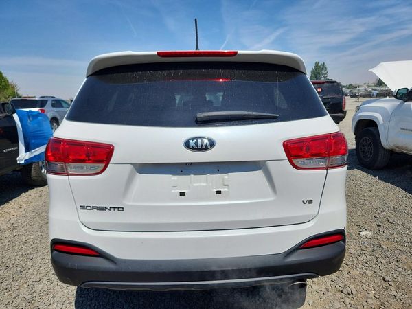 2017 KIA SORENTO L, LX