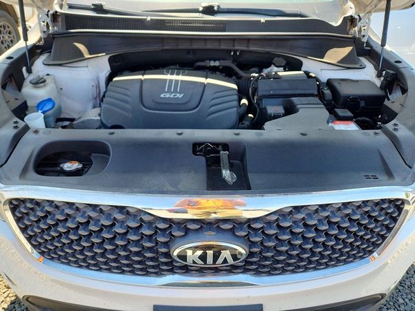 2017 KIA SORENTO L, LX