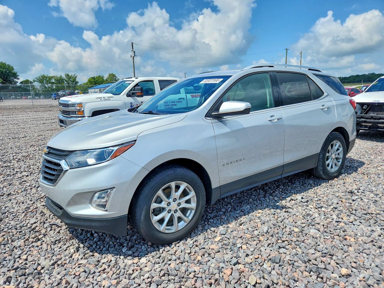 2018 CHEVROLET EQUINOX LT (1LT) — Front 3/4