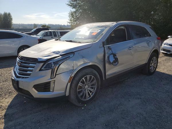 2017 CADILLAC XT5
