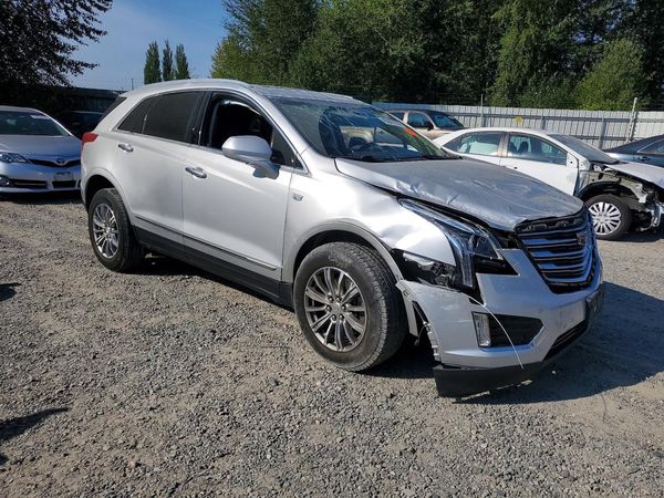2017 CADILLAC XT5 Luxury