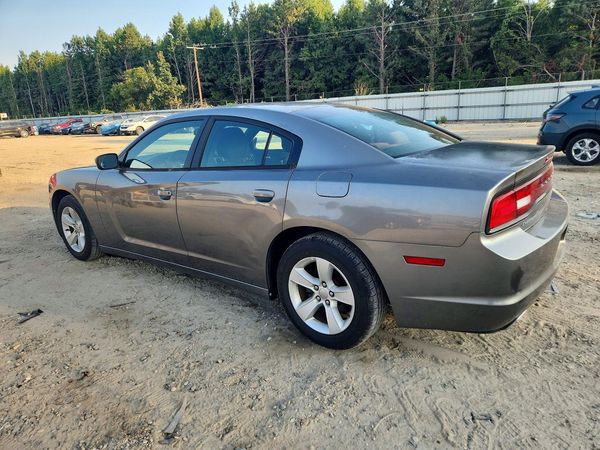 2012 DODGE CHARGER SE