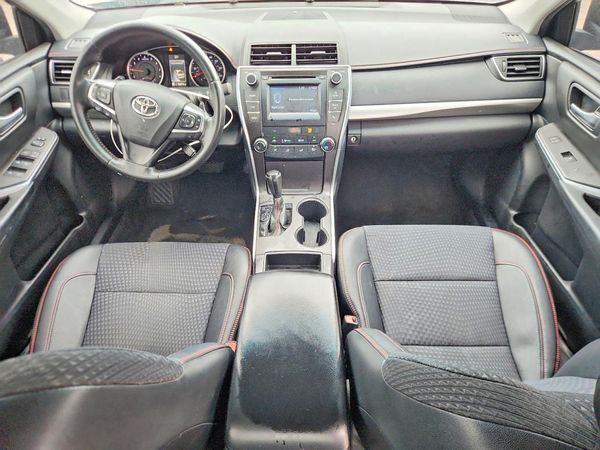 2015 TOYOTA CAMRY