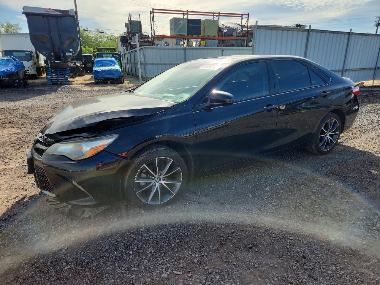 2017 TOYOTA CAMRY LE/SE/XLE/XSE — Front 3/4