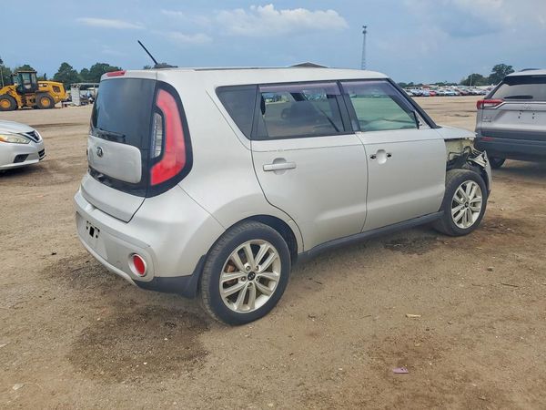 2017 KIA SOUL
